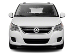 2010 Volkswagen Routan SE