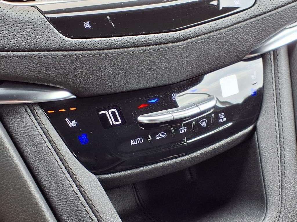 2025 Cadillac XT5 Sport