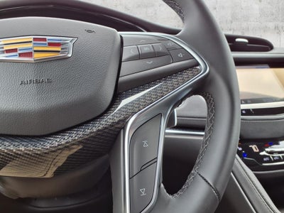 2025 Cadillac XT5 Sport