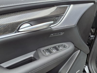 2025 Cadillac XT5 Sport