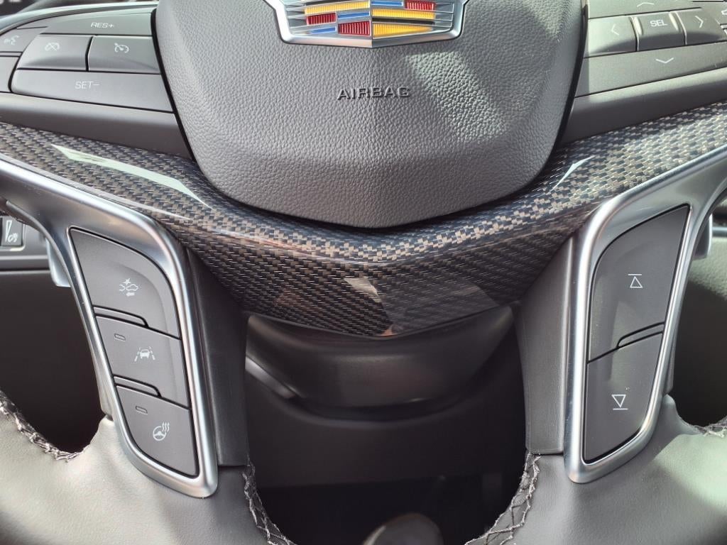 2025 Cadillac XT5 Sport