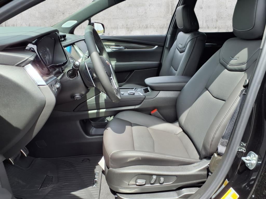 2025 Cadillac XT5 Sport