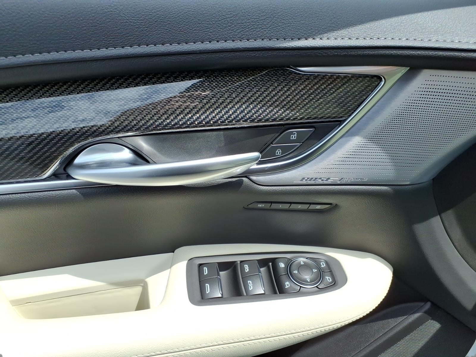 2026 Cadillac XT5 Sport