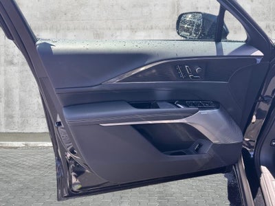 2024 Cadillac LYRIQ Sport 2