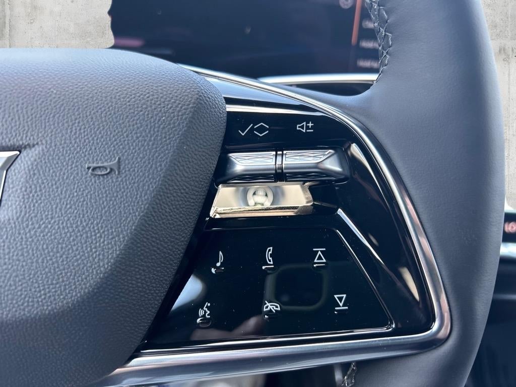 2024 Cadillac LYRIQ Sport 2