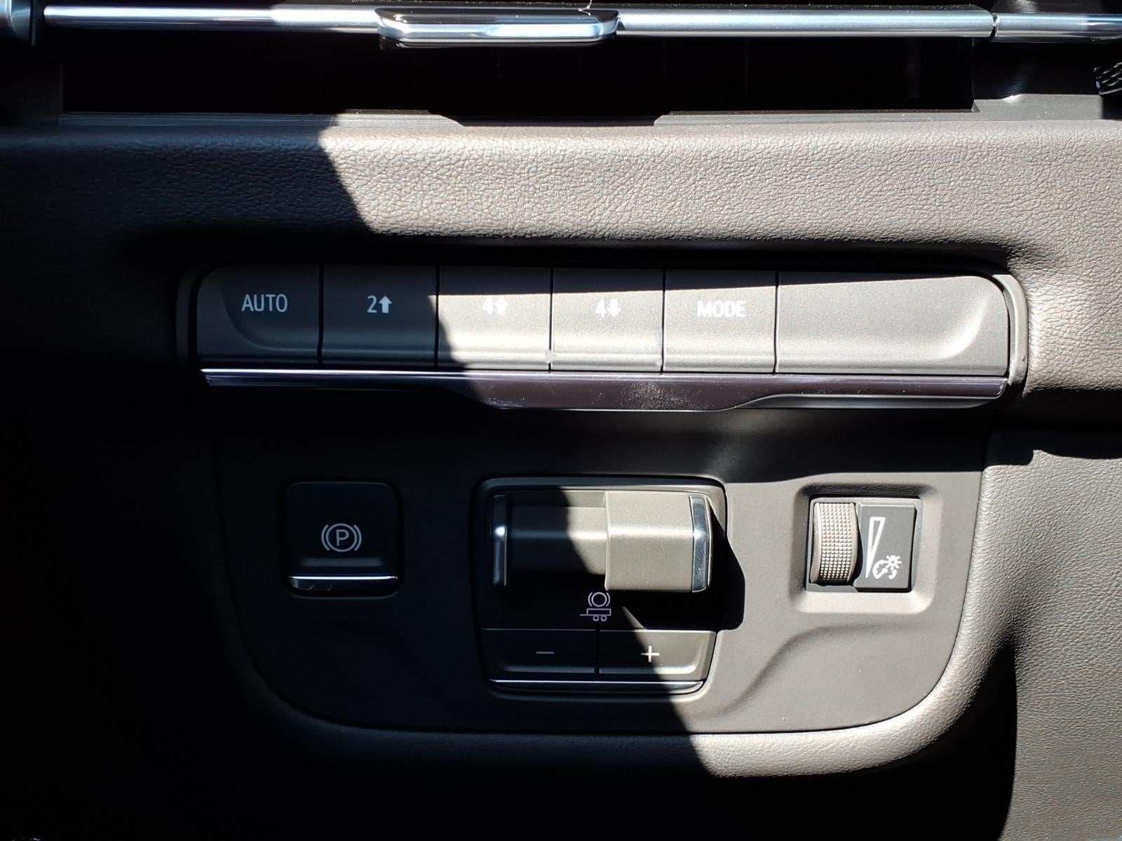 2026 Cadillac Escalade ESV Luxury