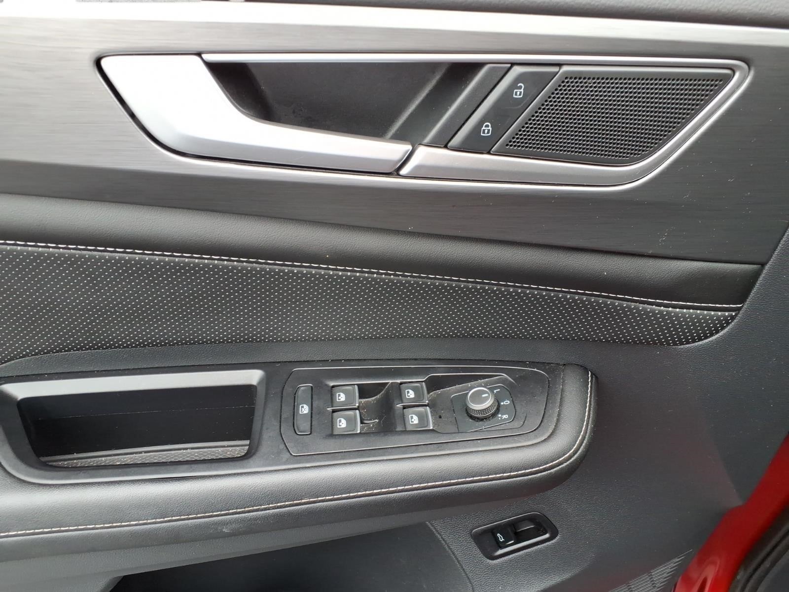 2026 Cadillac Escalade ESV Platinum Sport - Photo 10