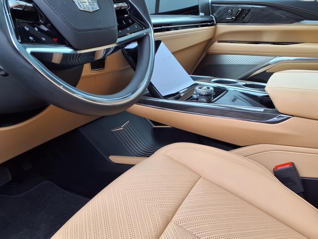 2025 Cadillac ESCALADE IQ Sport 2