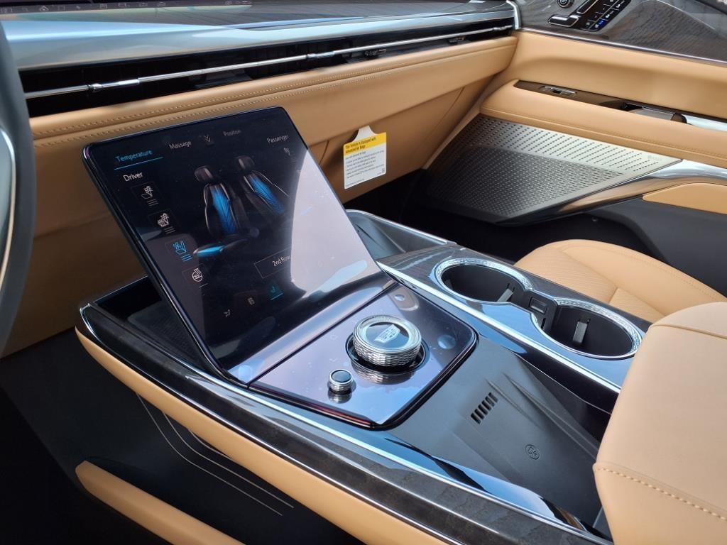 2025 Cadillac ESCALADE IQ Sport 2