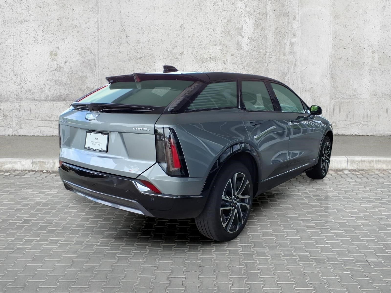 2025 Cadillac OPTIQ Sport 2