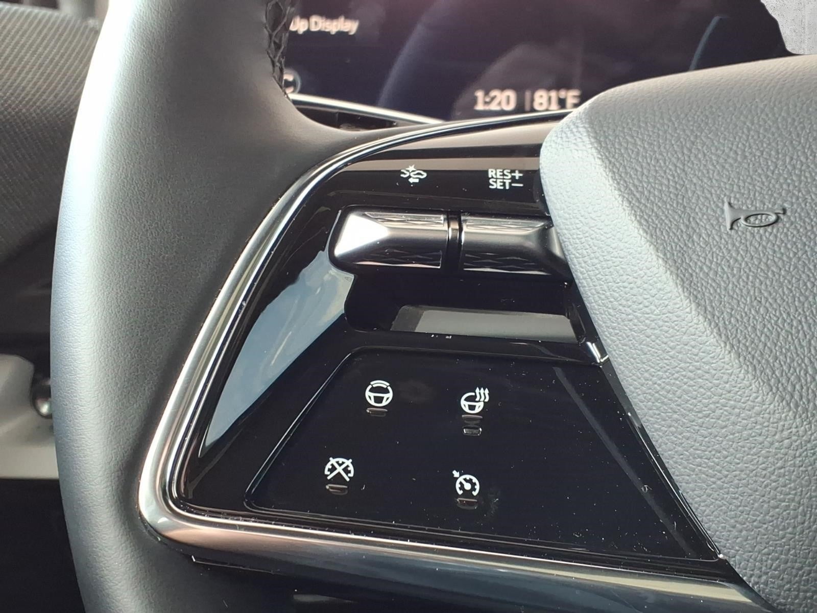 2025 Cadillac OPTIQ Sport 2
