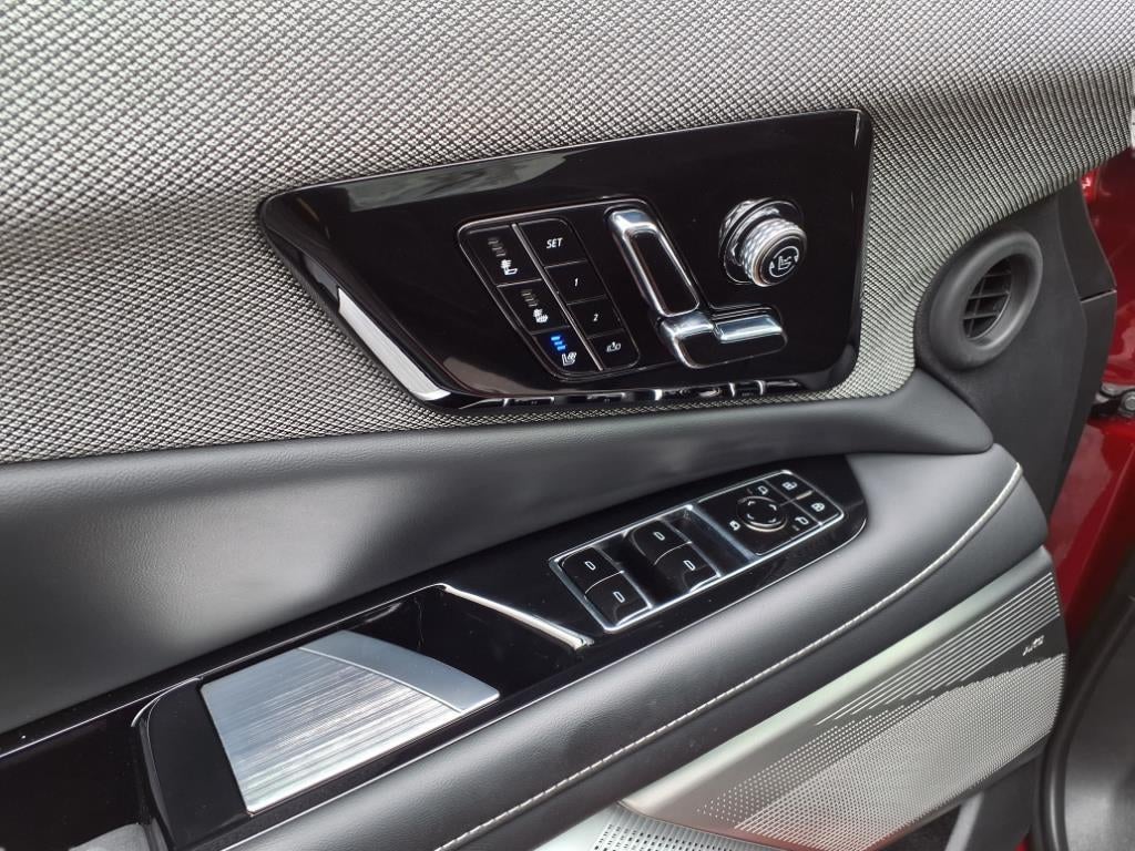 2025 Cadillac OPTIQ Sport 2