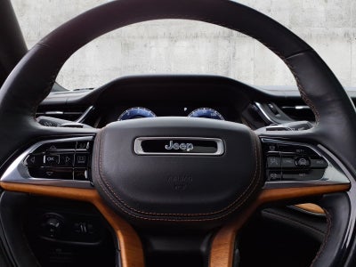 2022 Jeep Grand Cherokee Summit Reserve