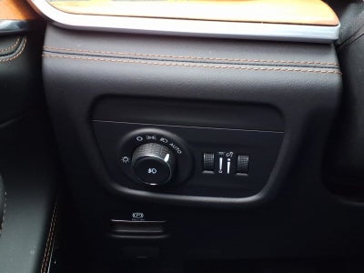 2022 Jeep Grand Cherokee Summit Reserve