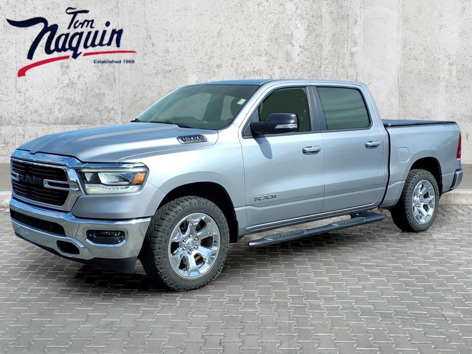 2019 RAM 1500 Big Horn/Lone Star 4x4 Crew Cab 5'7's photo