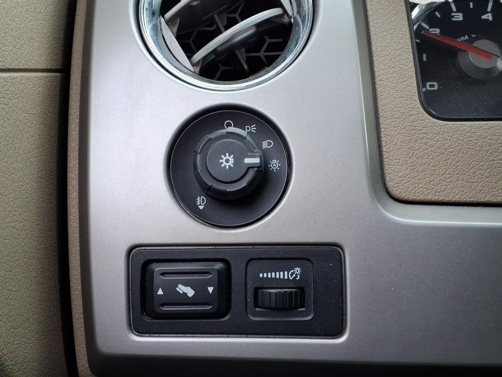 2010 Ford F-150 XL