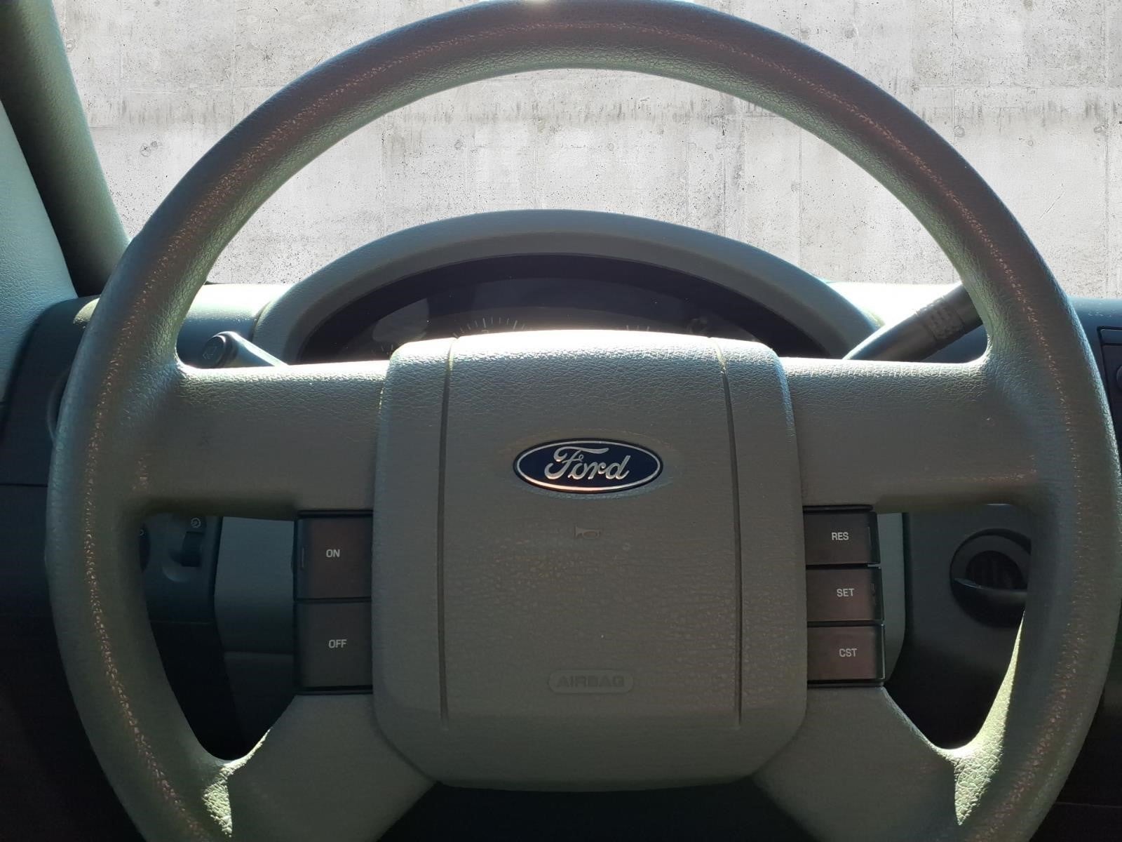 2004 Ford F-150 XL