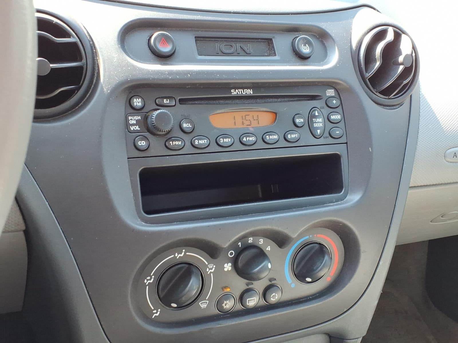 2003 Saturn Ion ION 2