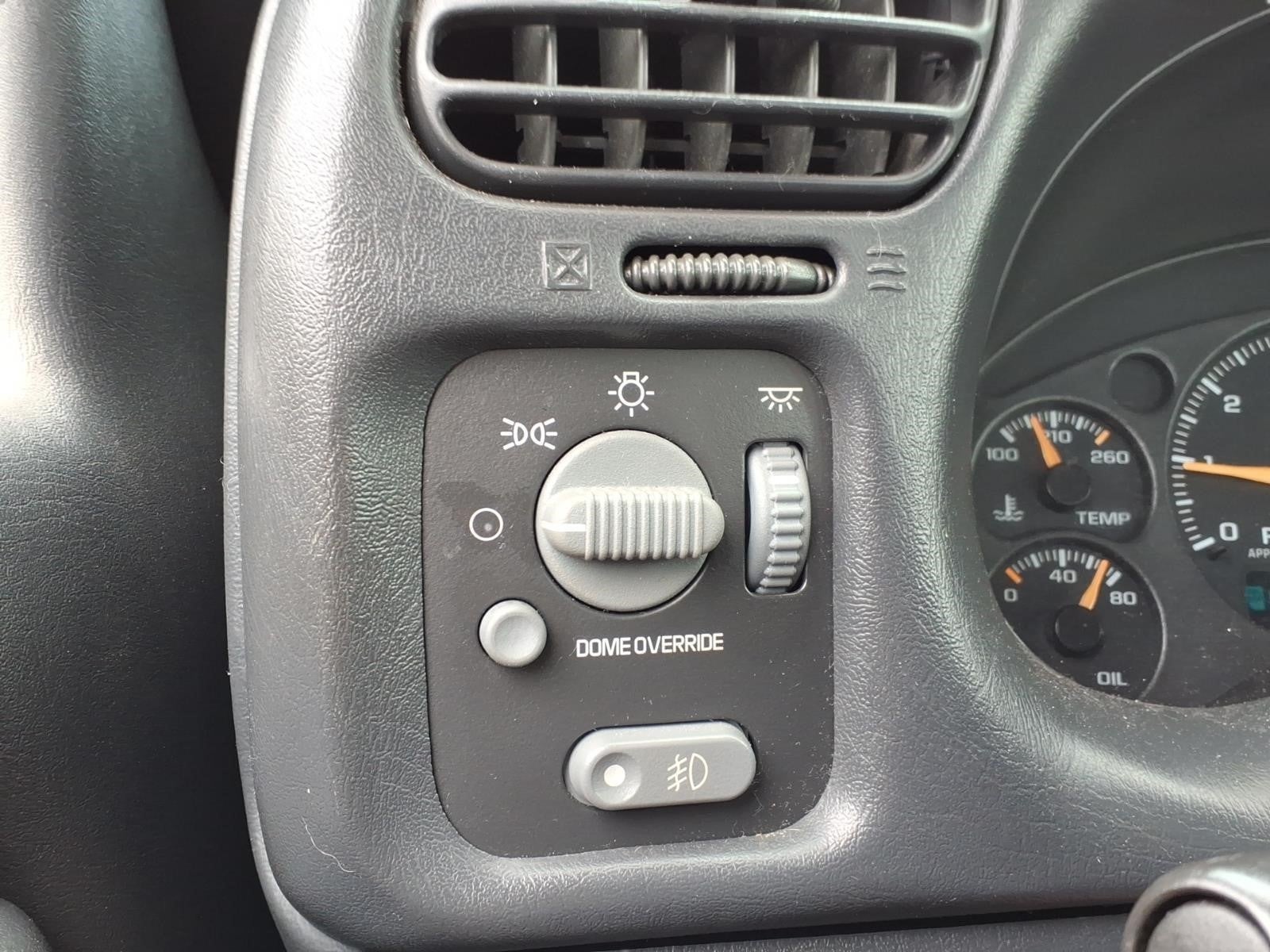 2003 GMC Sonoma SLS