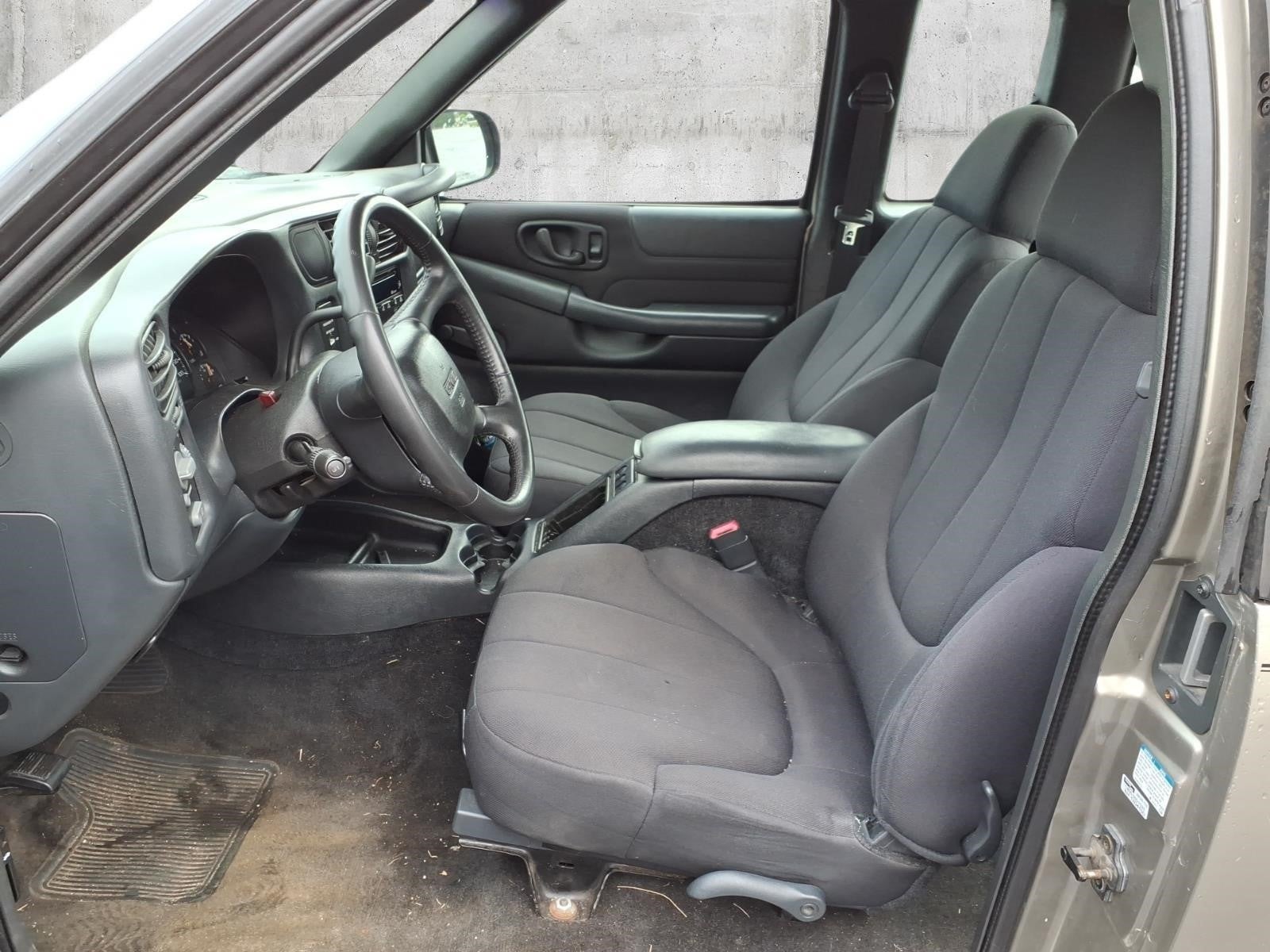 2003 GMC Sonoma SLS