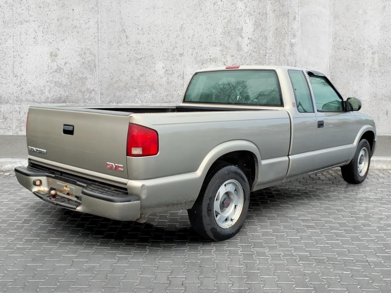 2003 GMC Sonoma SLS