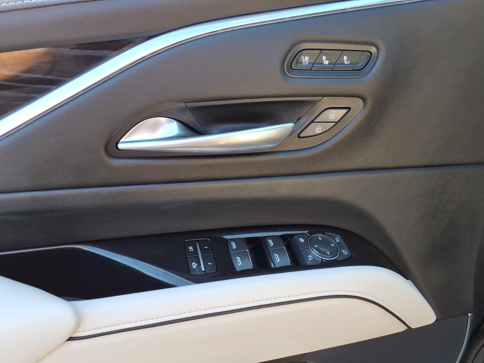 2022 Cadillac Escalade Sport
