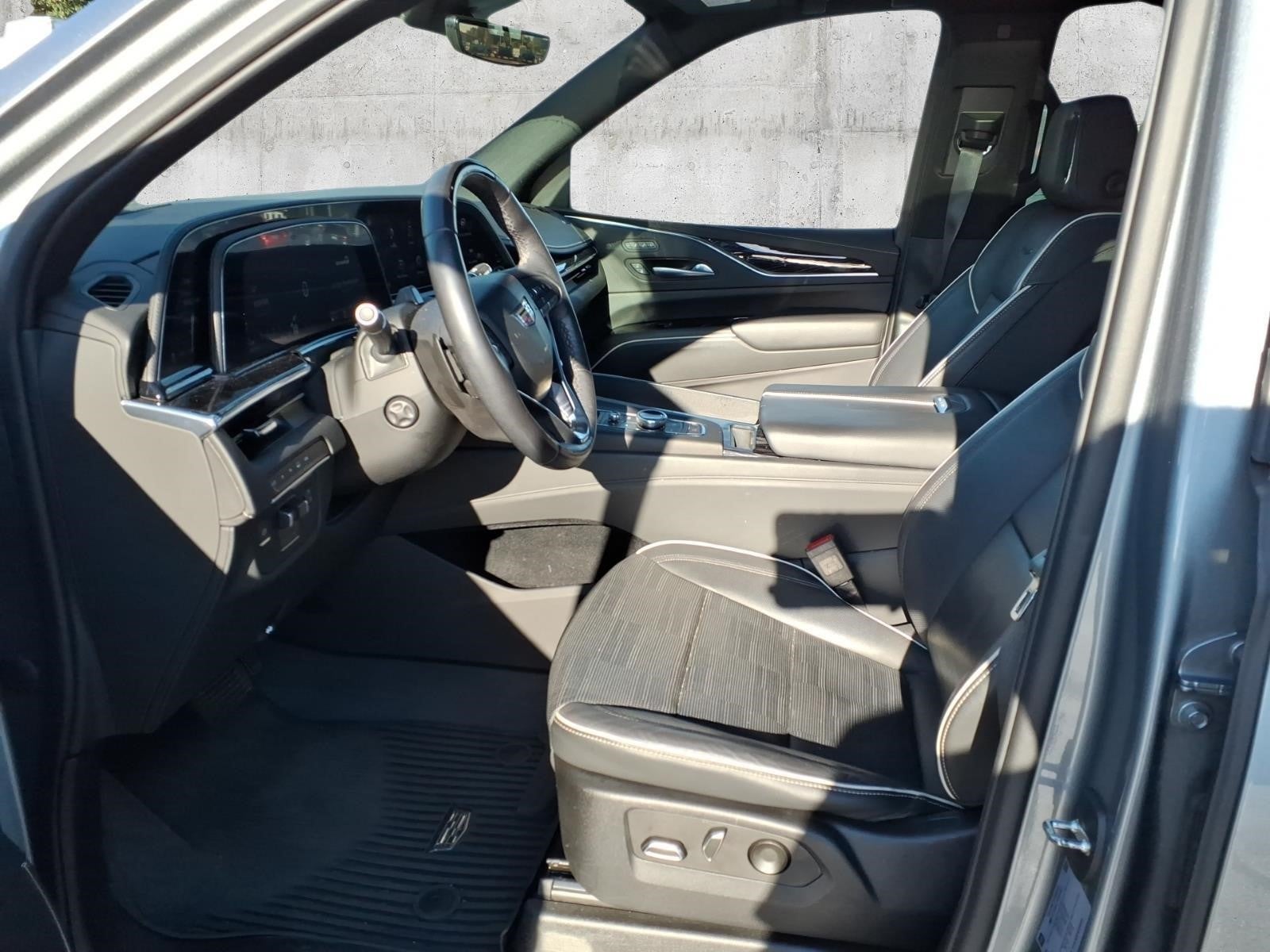 2023 Cadillac Escalade ESV 4WD Sport