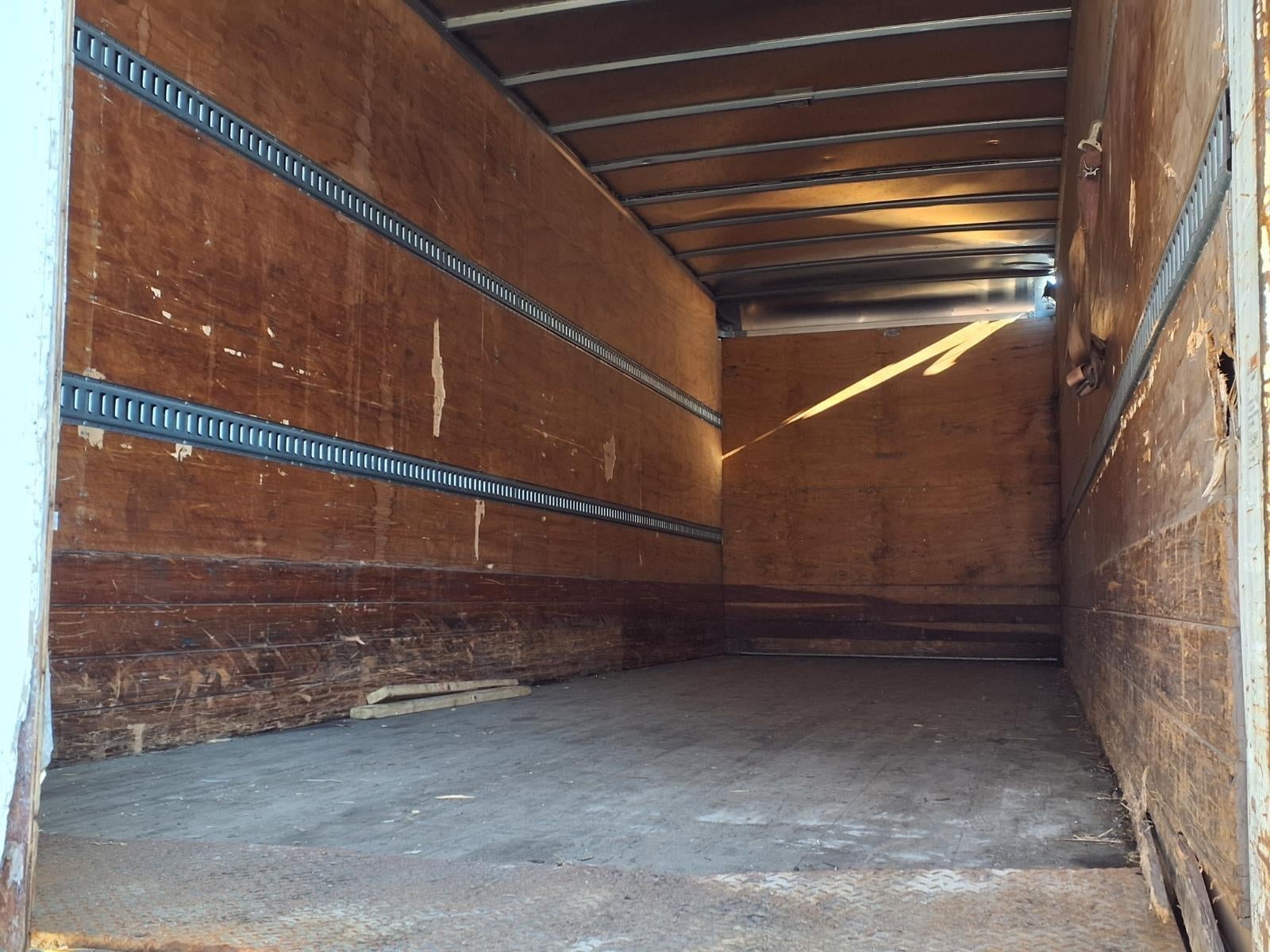 2015 Freightliner M2 106 Base