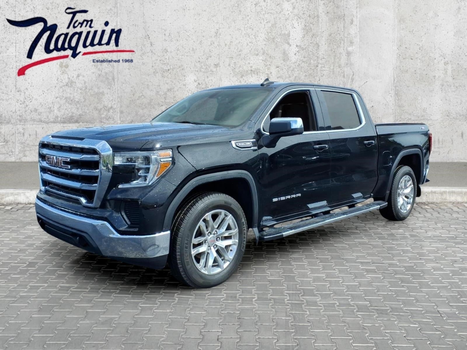 2019 GMC Sierra 4WD Crew Cab Short Box SLE's photo