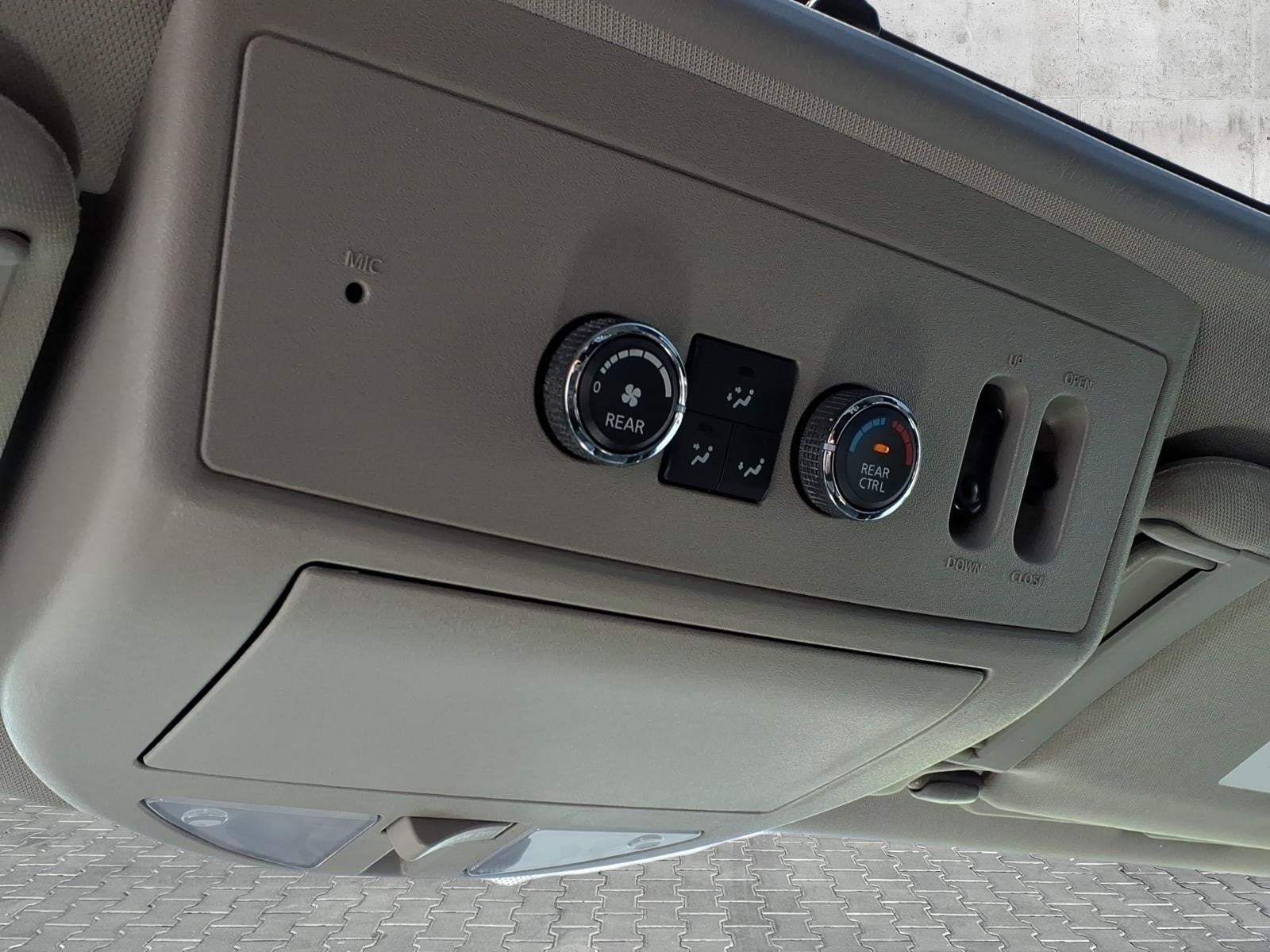 2010 Nissan Armada Platinum