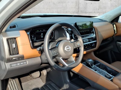 2025 Nissan Pathfinder Platinum