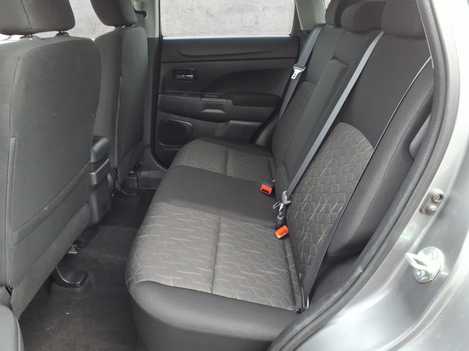 2025 Mitsubishi Outlander Sport S