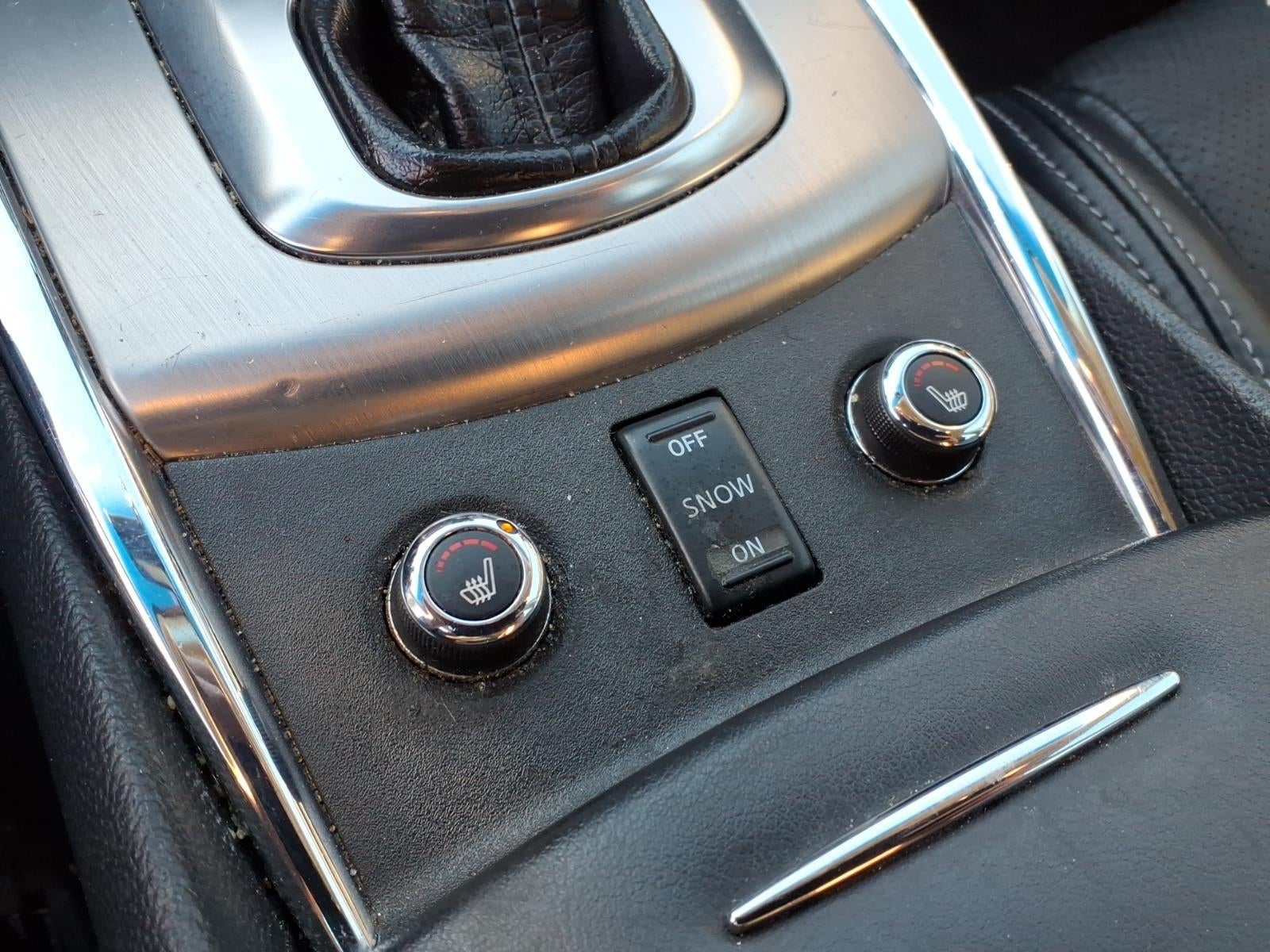 2011 INFINITI G37 Sedan x