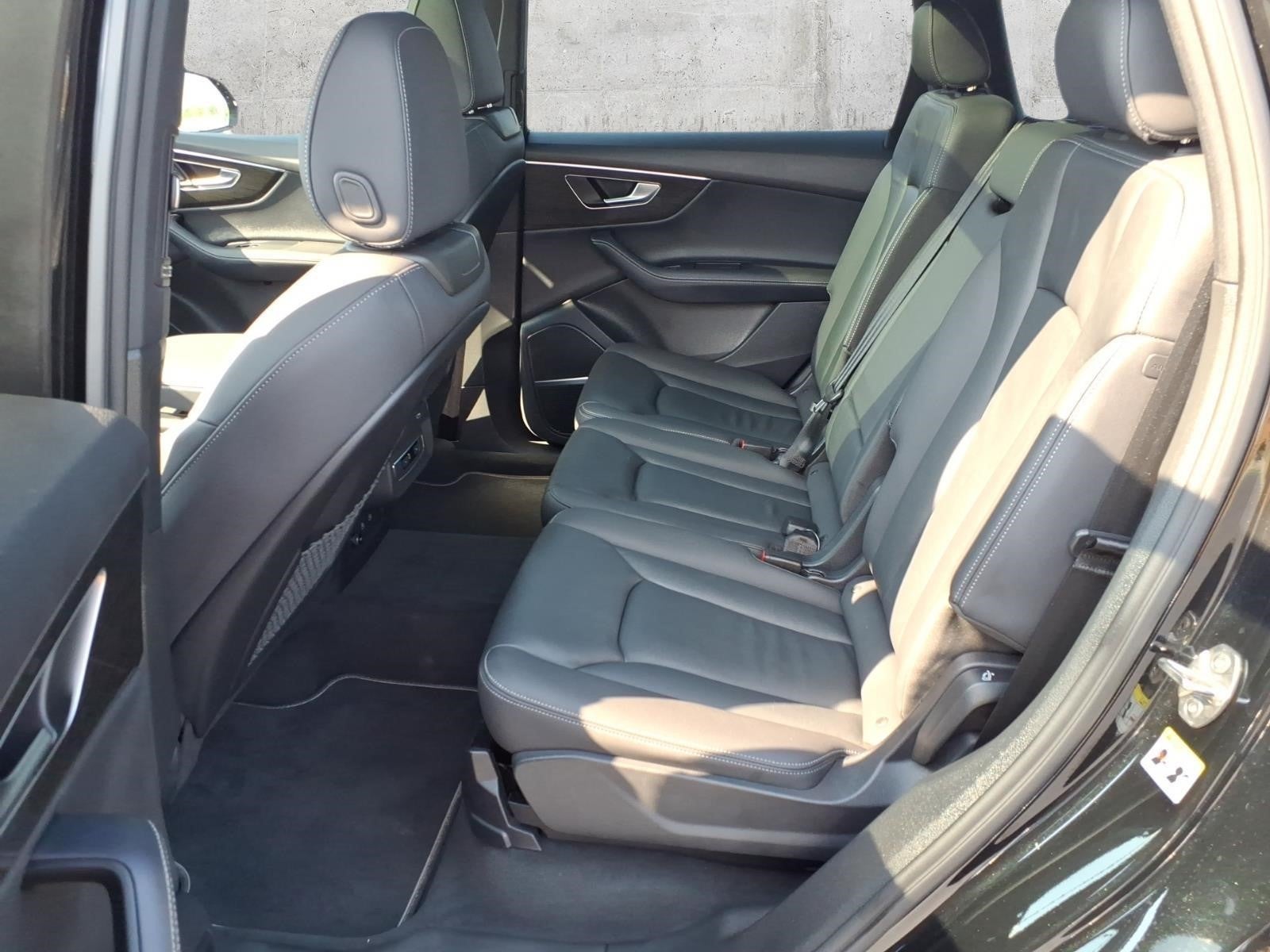 2025 Audi Q7 Premium Plus