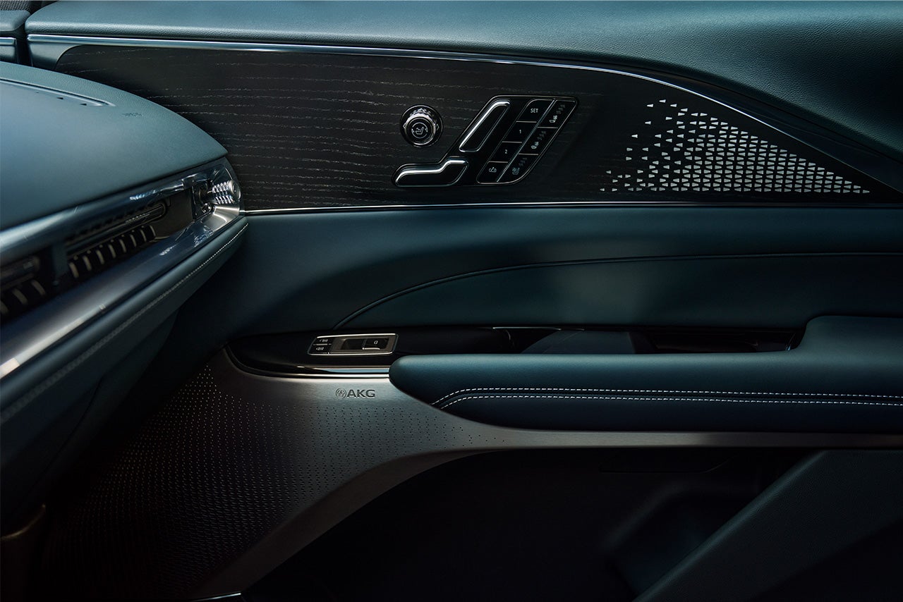 Tom Naquin Cadillac in Elkhart IN