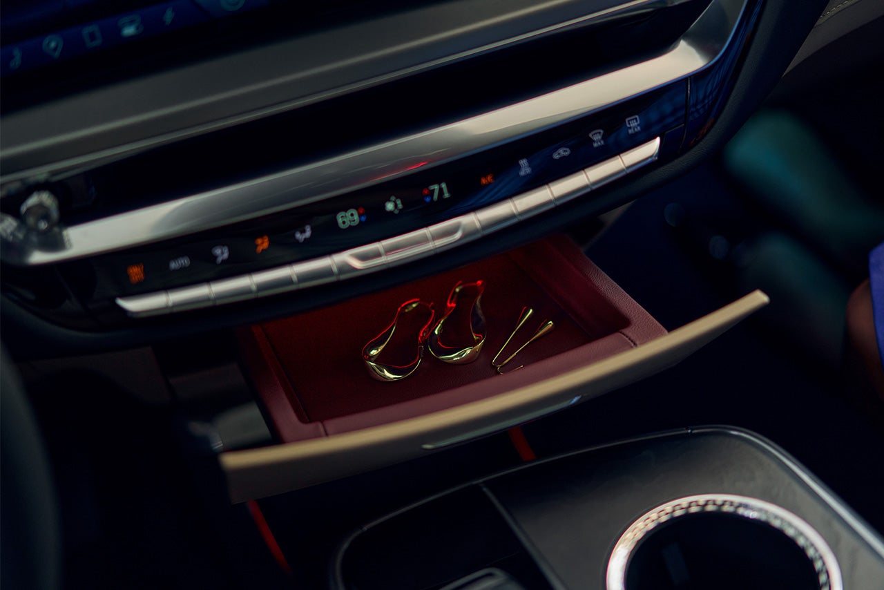 Tom Naquin Cadillac in Elkhart IN